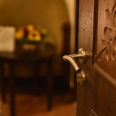 Casa Broadway-A Boutique Hotel Kolkata Exterior photo