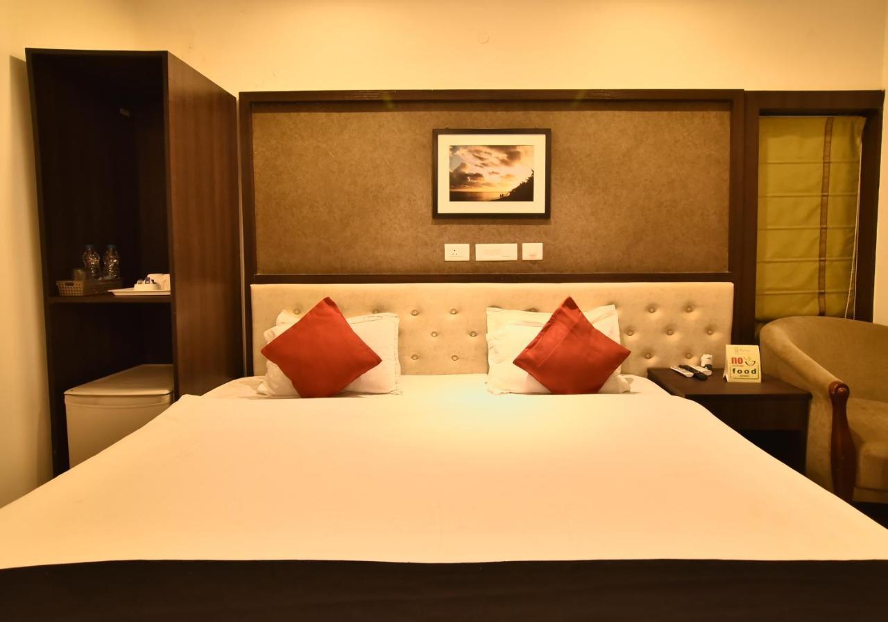 Casa Broadway-A Boutique Hotel Kolkata Exterior photo